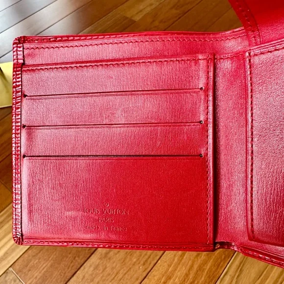 Louis Vuitton ScarletRed Epi Leather Wallet MI0975 - Picture 9 of 16